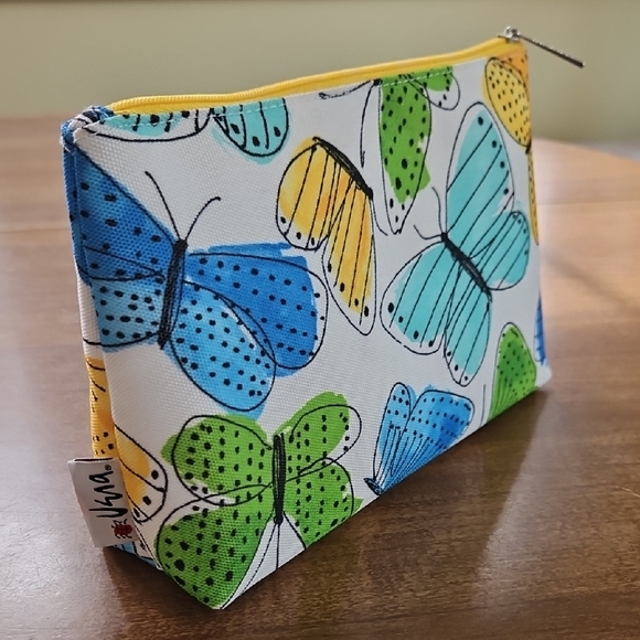 Clinique Handbags - Clinique Vera Neumann Cosmetics Bag